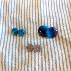 FREE WITH PURCHASE ❤️ Resin Stud Earrings